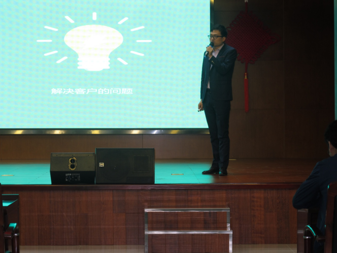 建立营销型网站及多渠道整合营销对外贸企业的重要性。 建立营销型网站及多渠道整合营销对外贸企业的重要性。